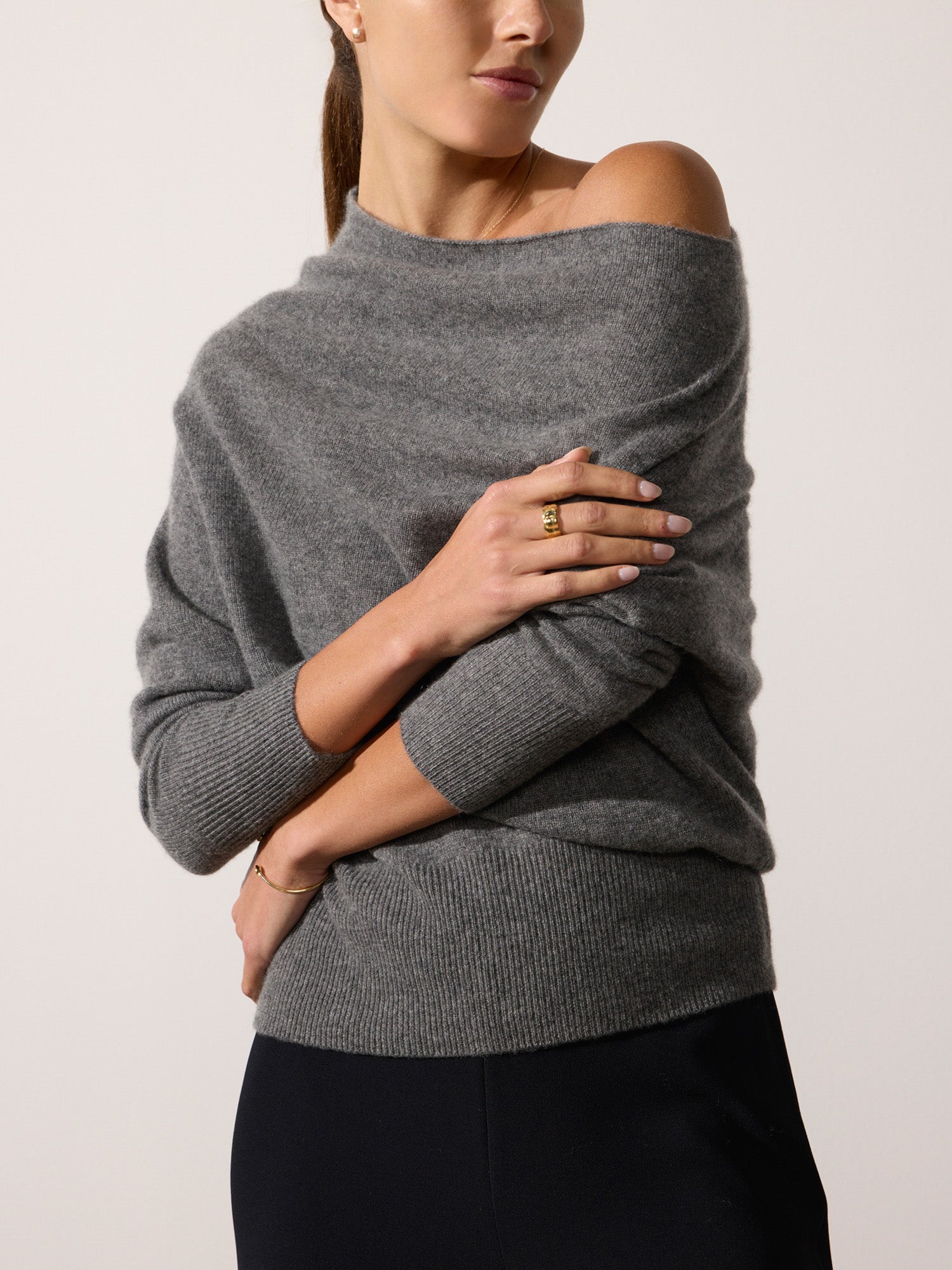 Women s Lori Off Shoulder Cashmere Sweater in Flint Melange Brochu Walker