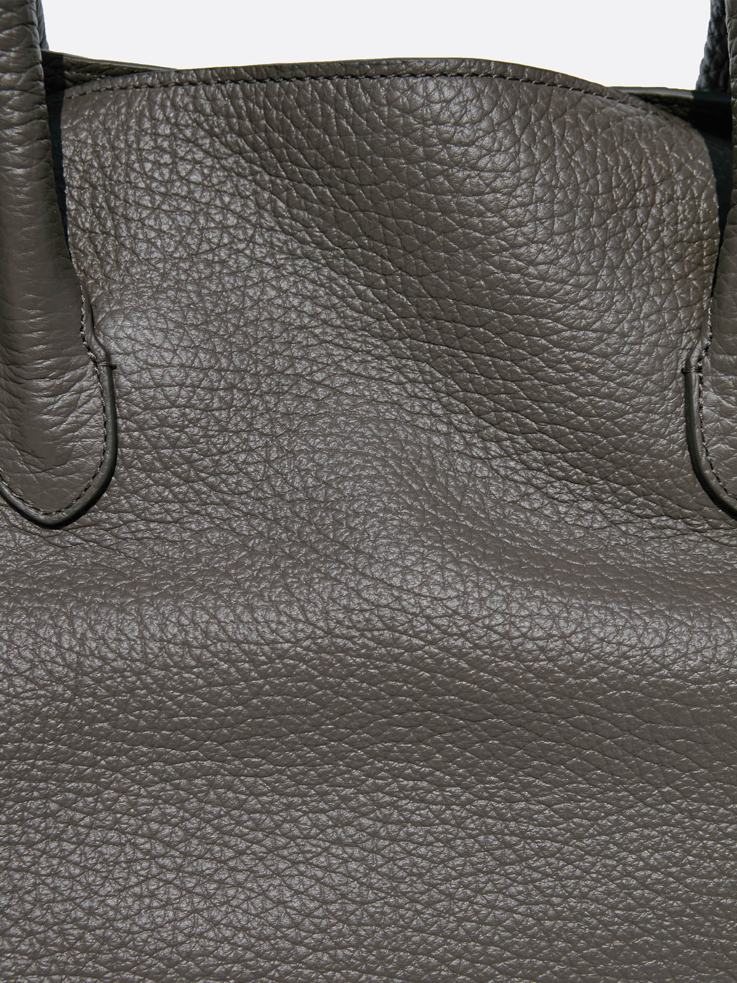 Everyday tan leather tote bag closeup view