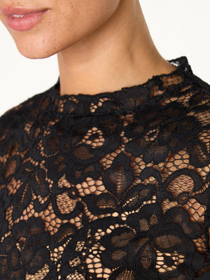 Donne black lace long sleeve top close up