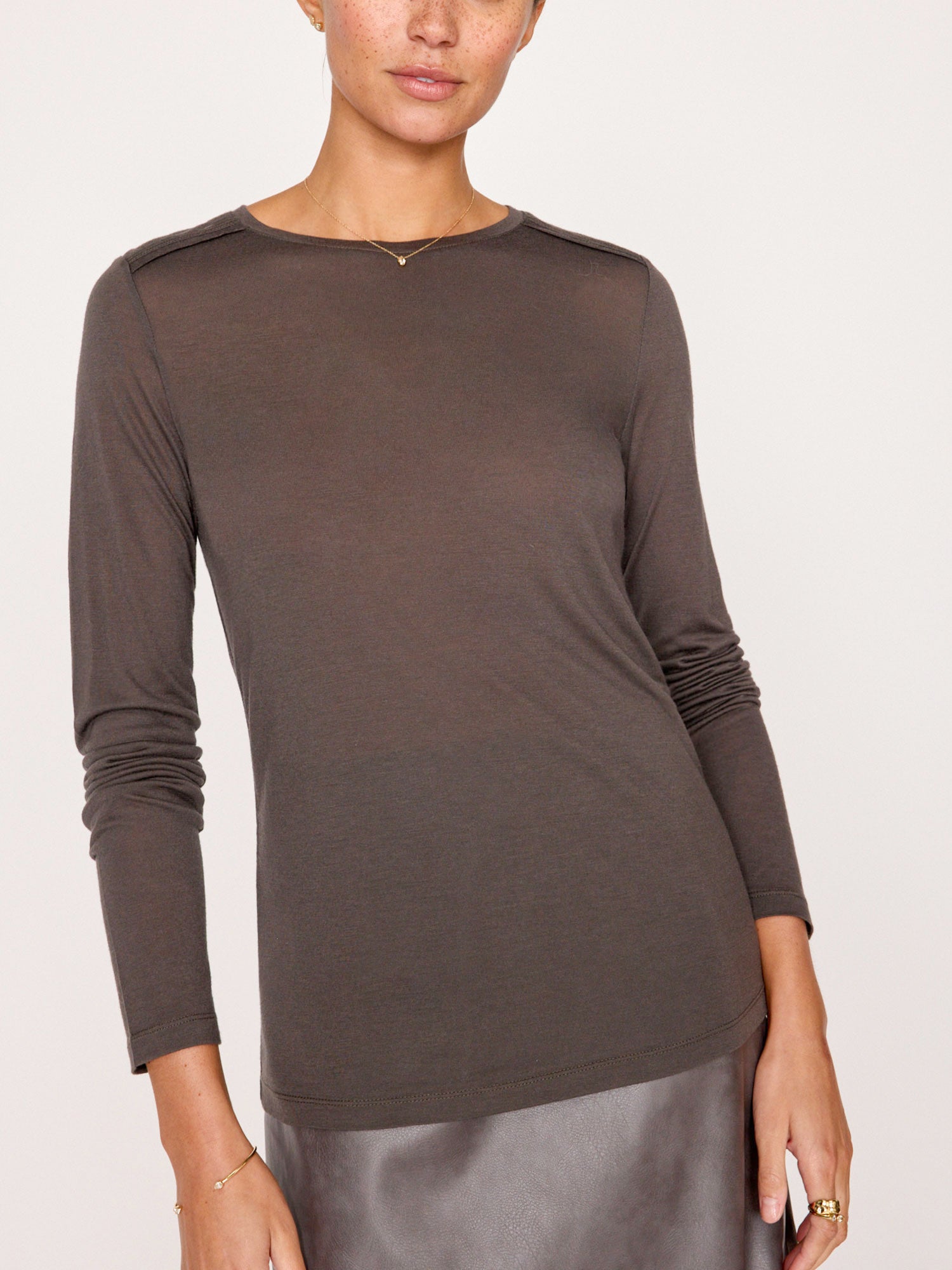 Georgie long sleeves brown tee front view