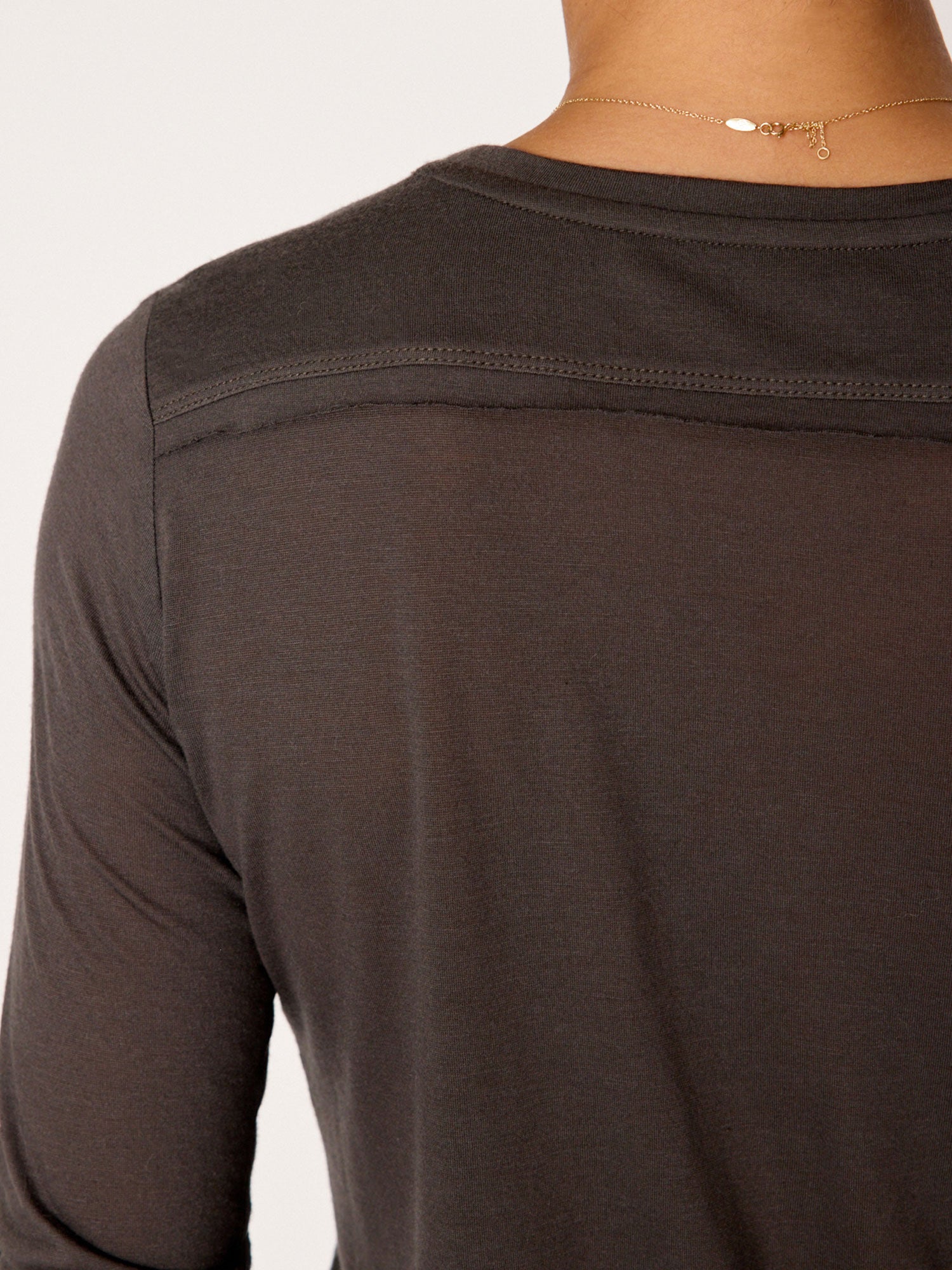 Georgie long sleeves brown tee closeup view