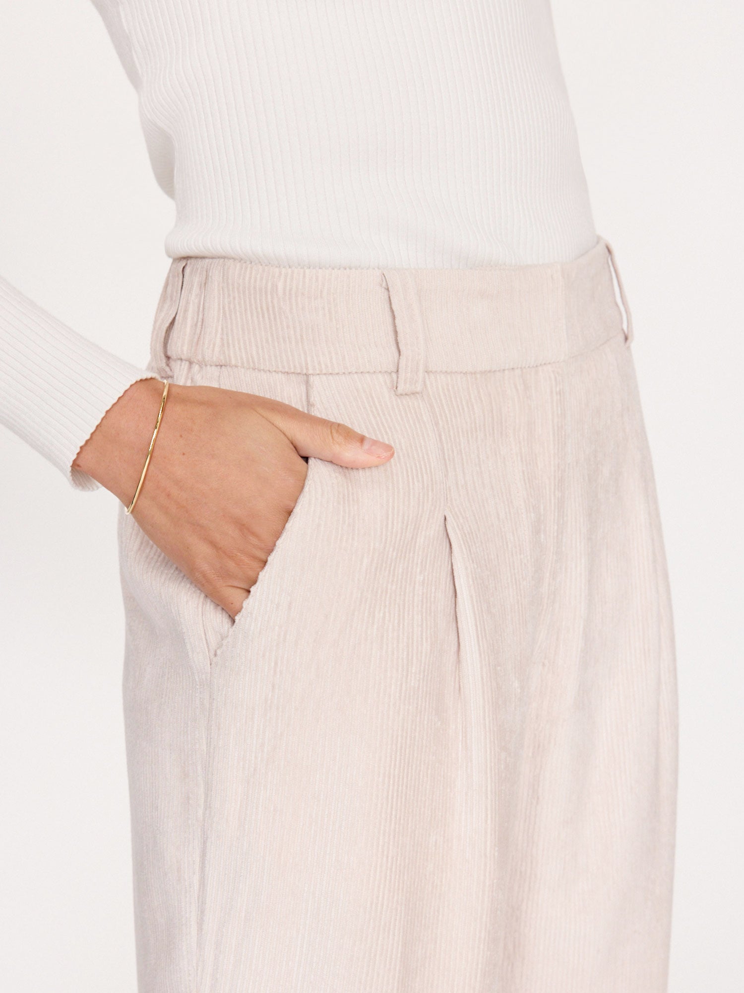 Harlow straight leg beige pant closeup view