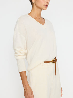 Leia V-neck beige sweater side view