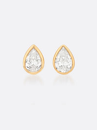 18k yellow gold Romance Pear Diamond Droplet earrings front view