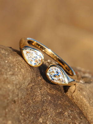 18k yellow gold Romance Pear Diamond Droplet ring front view 2